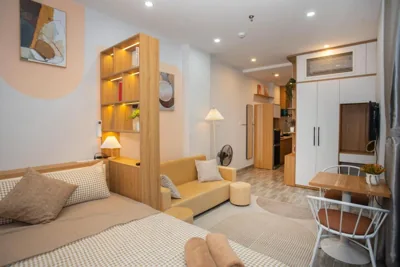 Studio mit Balkon — The Little Hanoi - Refreshing home - Big balcony